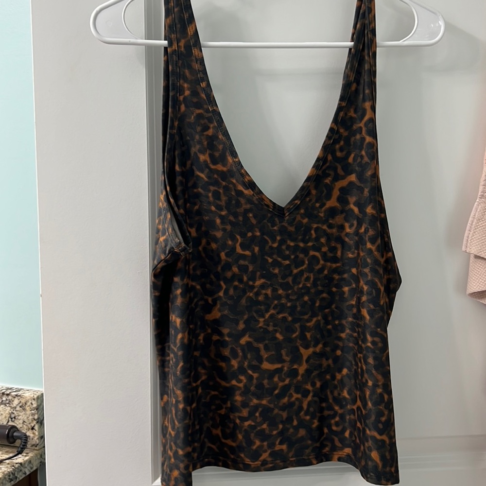 NWOT Beyond yoga tank